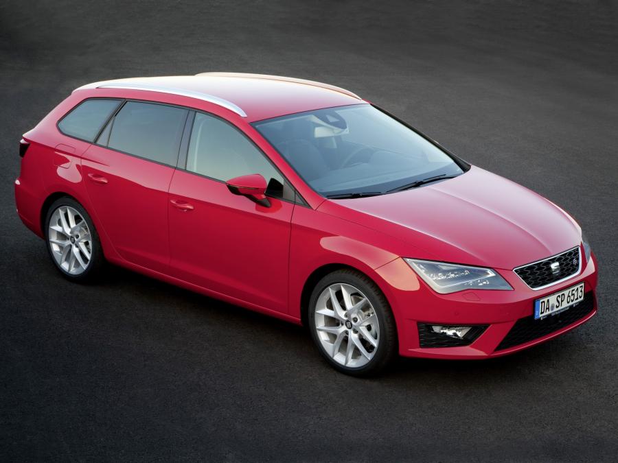  Seat Leon ST FR 2013 года  (фото 9 из 18)